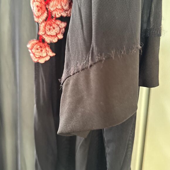 Black sheer mesh kimono robe cover up with embroidered Flowers fairy goth hippie - Picture 6 of 6